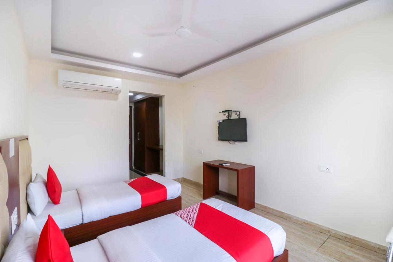 Oyo Flagship 69860 Mastana Palace Hotell Varanasi Eksteriør bilde