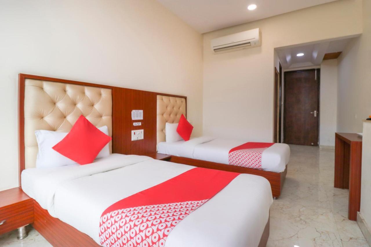 Oyo Flagship 69860 Mastana Palace Hotell Varanasi Eksteriør bilde