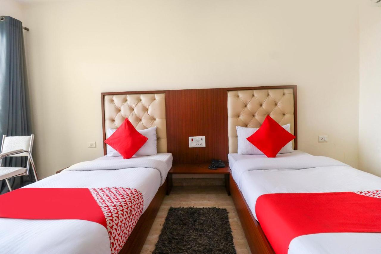 Oyo Flagship 69860 Mastana Palace Hotell Varanasi Eksteriør bilde