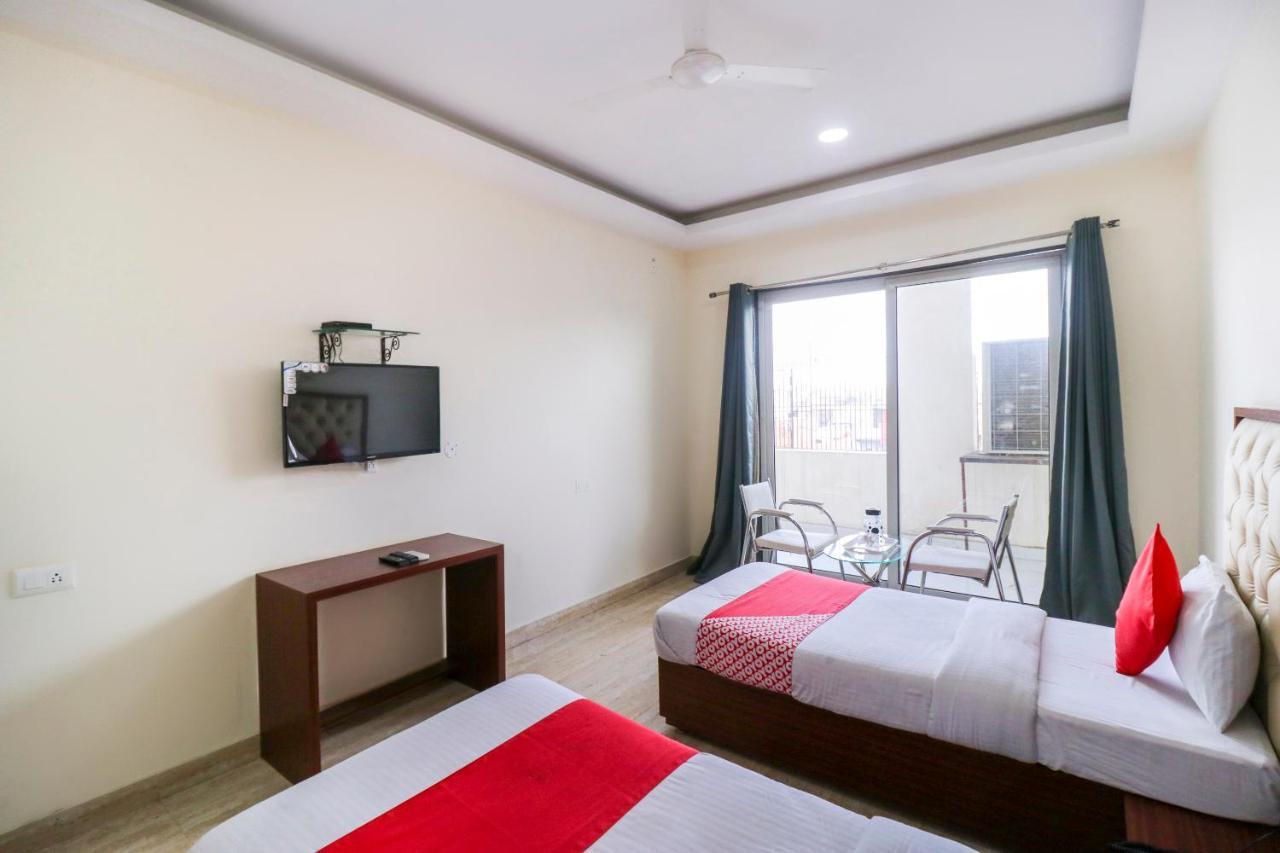 Oyo Flagship 69860 Mastana Palace Hotell Varanasi Eksteriør bilde