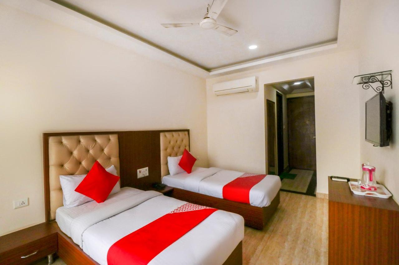 Oyo Flagship 69860 Mastana Palace Hotell Varanasi Eksteriør bilde