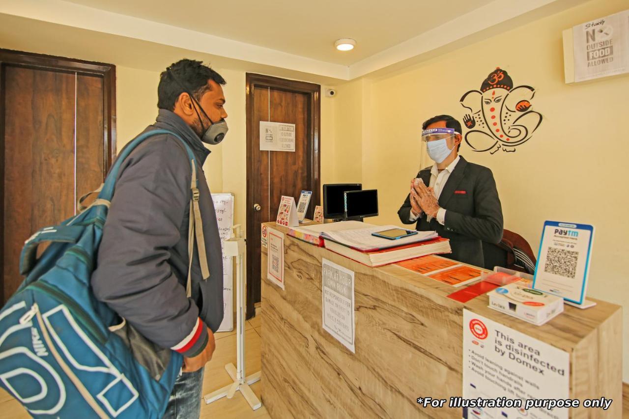 Oyo Flagship 69860 Mastana Palace Hotell Varanasi Eksteriør bilde