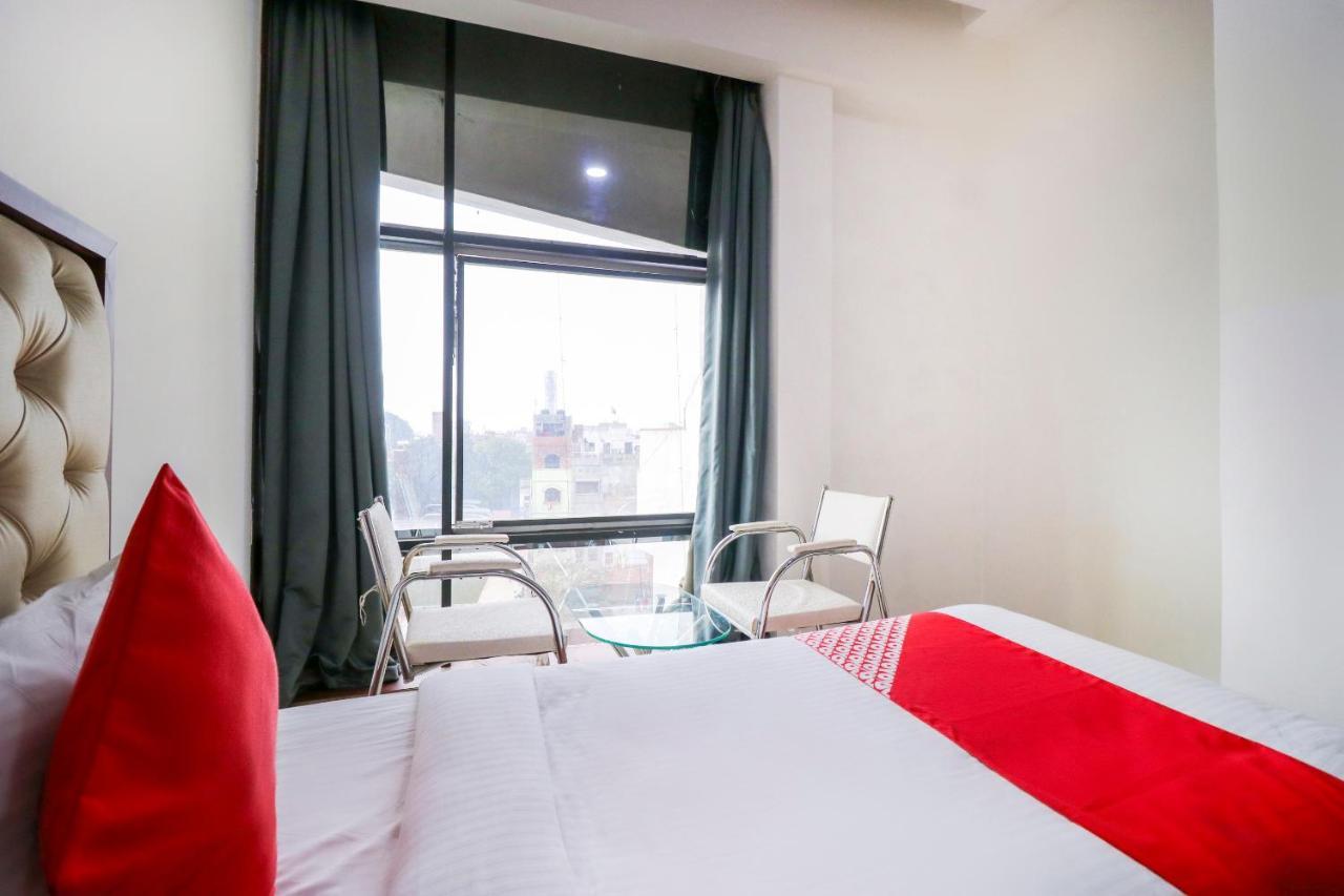 Oyo Flagship 69860 Mastana Palace Hotell Varanasi Eksteriør bilde